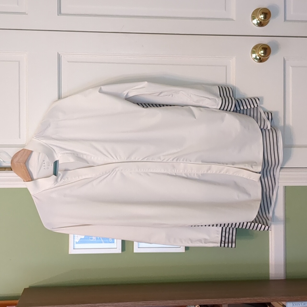 ADAY Something Borrowed Shirt in White with a Black Stripe, Size XL